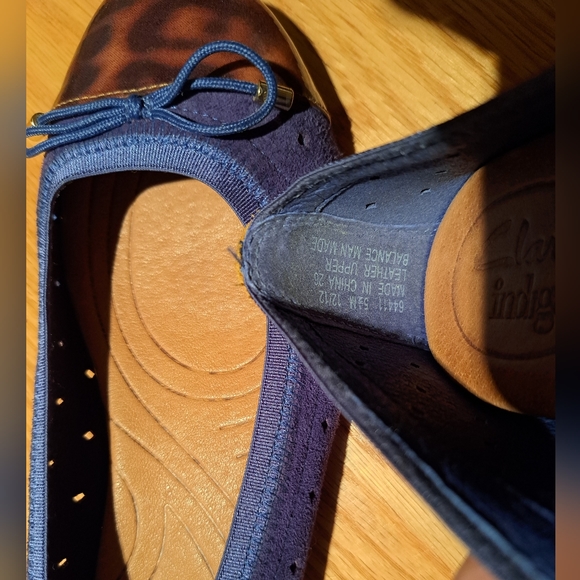 CLARKE'S ladies loafer - Picture 3 of 4